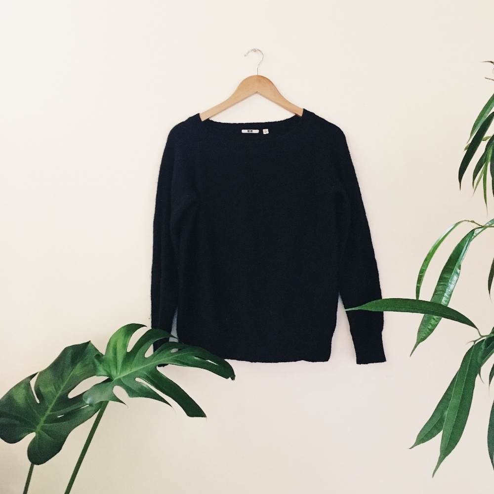 Black Uniqlo Sweater